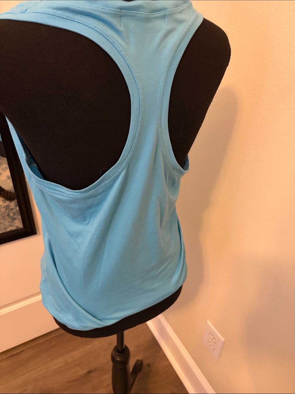 3 shirt Burn Bootcamp bundle size medium - Picture 5 of 7
